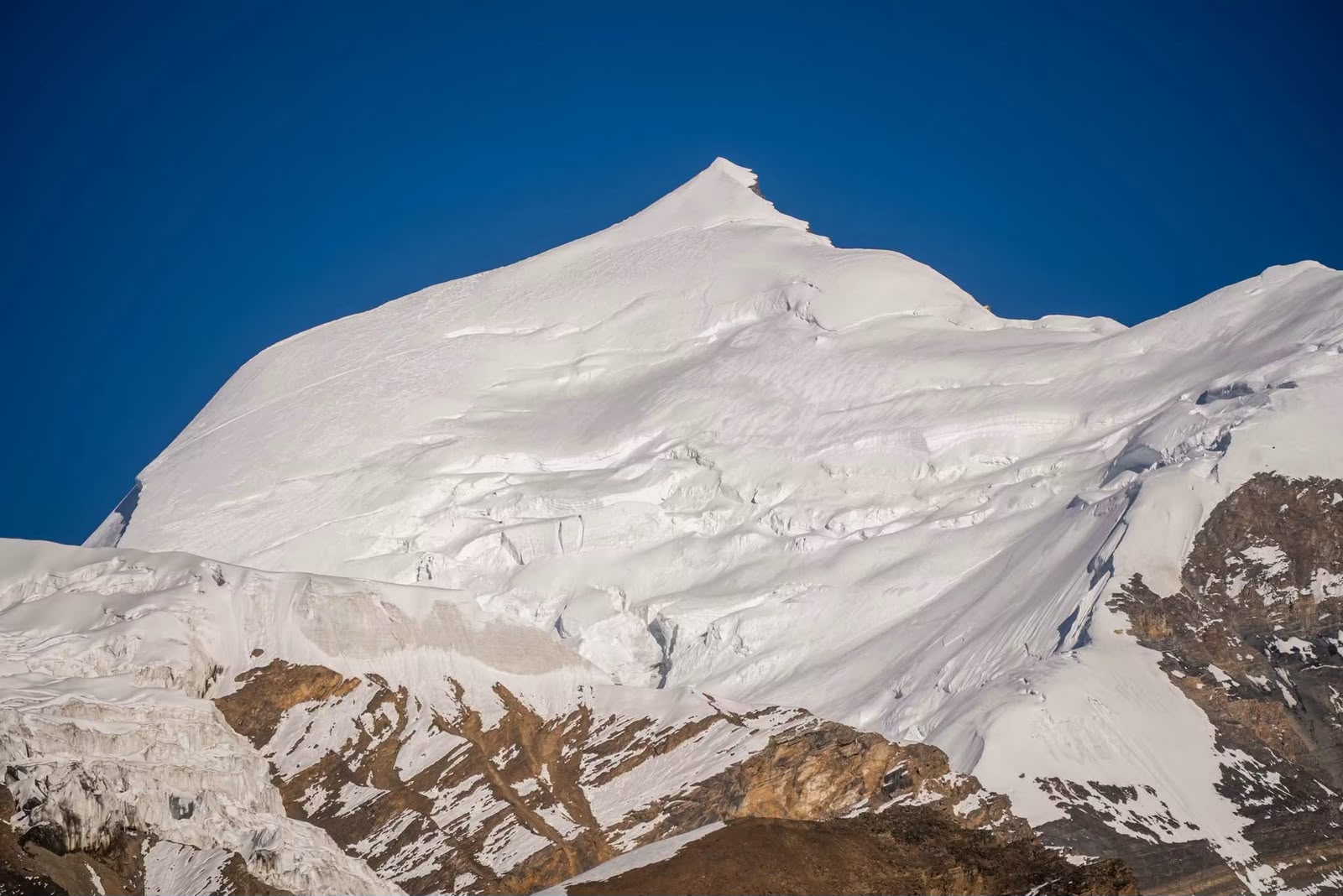 UPDATE: Two bodies recovered from Himlung Himal avalanche site; search underway
